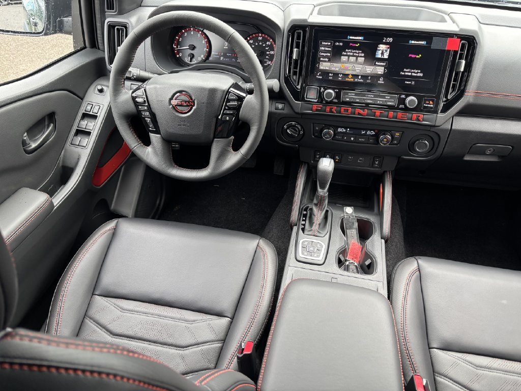 New 2027 Nissan Frontier PRO-4X w/ Pro Premium Package AWD/4WD image 25