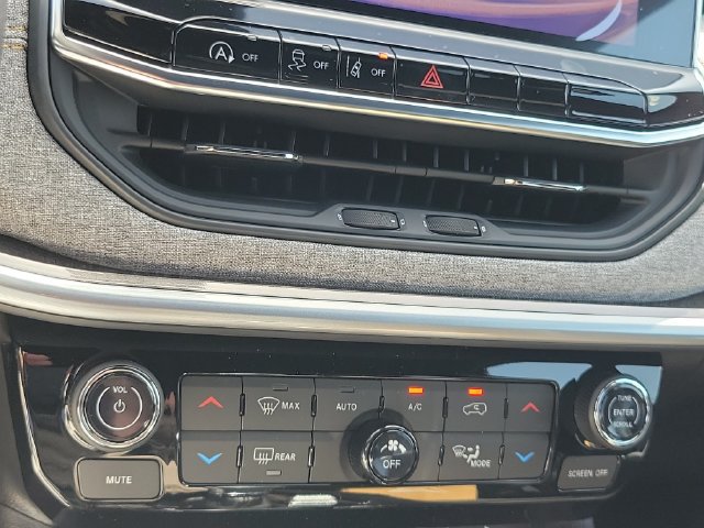 New 2026 Jeep Compass Latitude AWD/4WD image 22