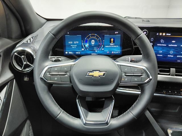Used 2026 Chevrolet Equinox LT AWD/4WD image 23