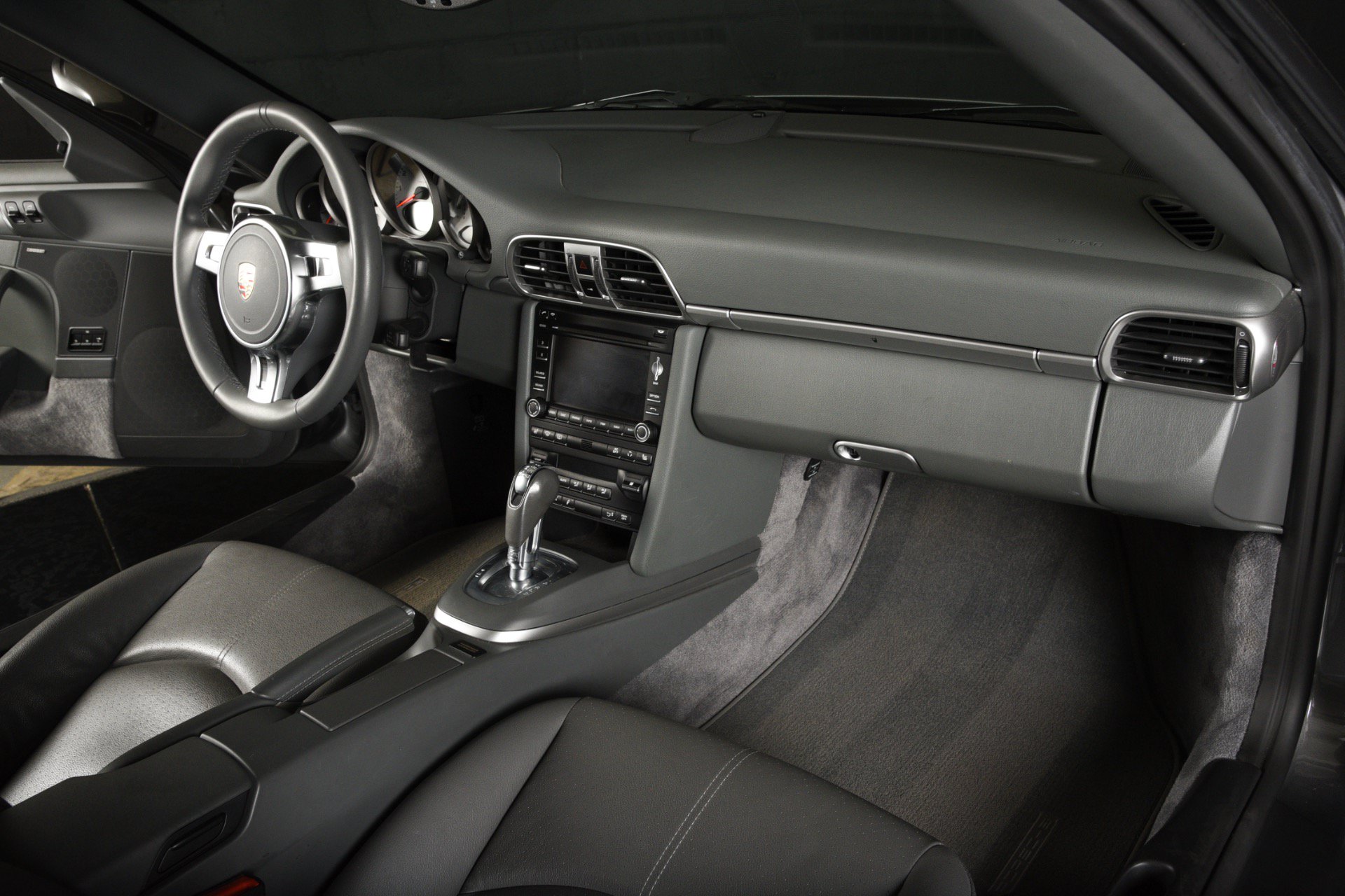 Used 2010 Porsche 911 Carrera S RWD image 13