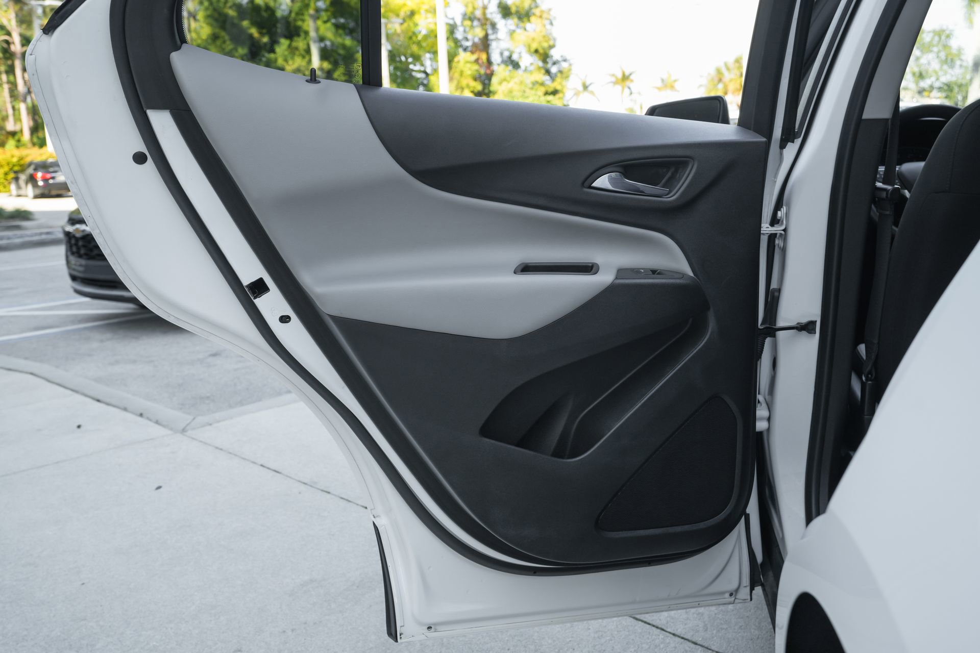 Used 2023 Chevrolet Equinox LS w/ LS Convenience Package image 31