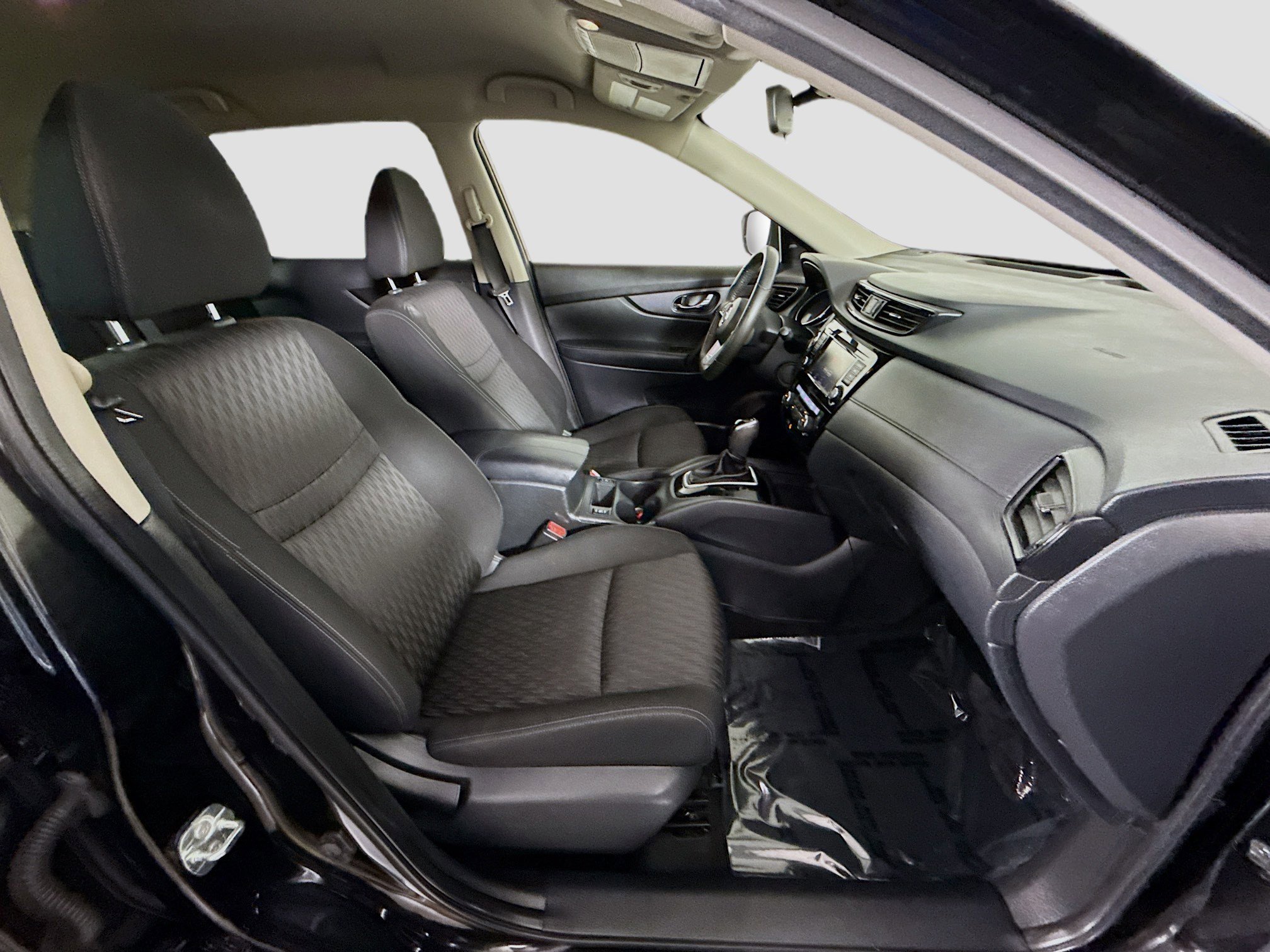 Used 2020 Nissan Rogue SV FWD image 29