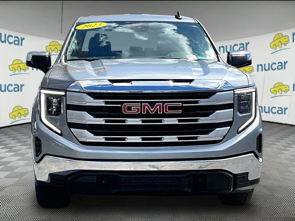 Used 2023 GMC Sierra 1500 SLE w/ X31 Off-Road Package AWD/4WD image 2