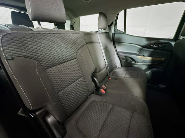 Used 2019 GMC Acadia SLE image 28