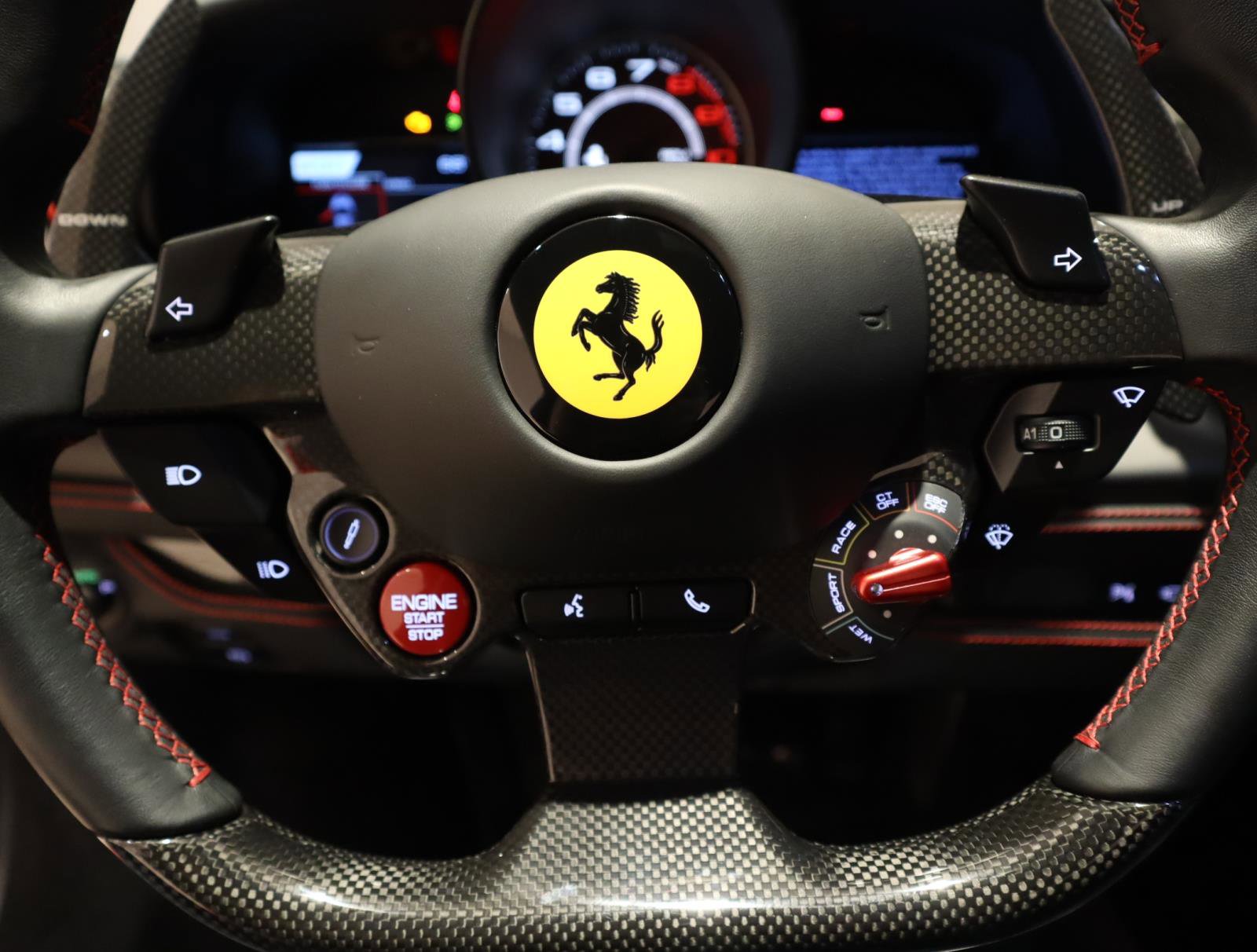 Used 2022 Ferrari F8 Tributo image 31