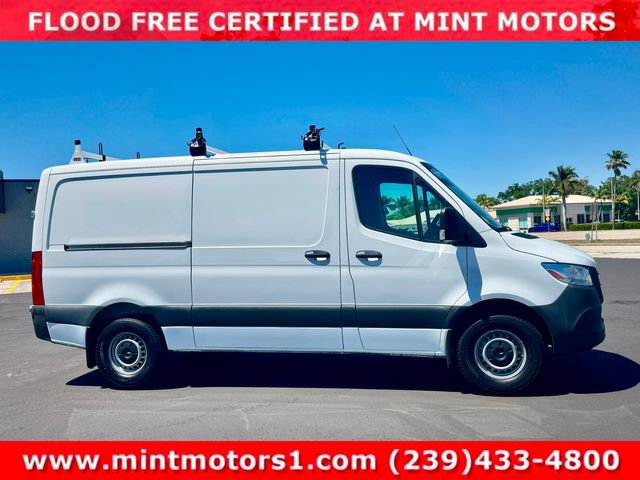 Used 2021 Mercedes-Benz Sprinter 1500 image 9