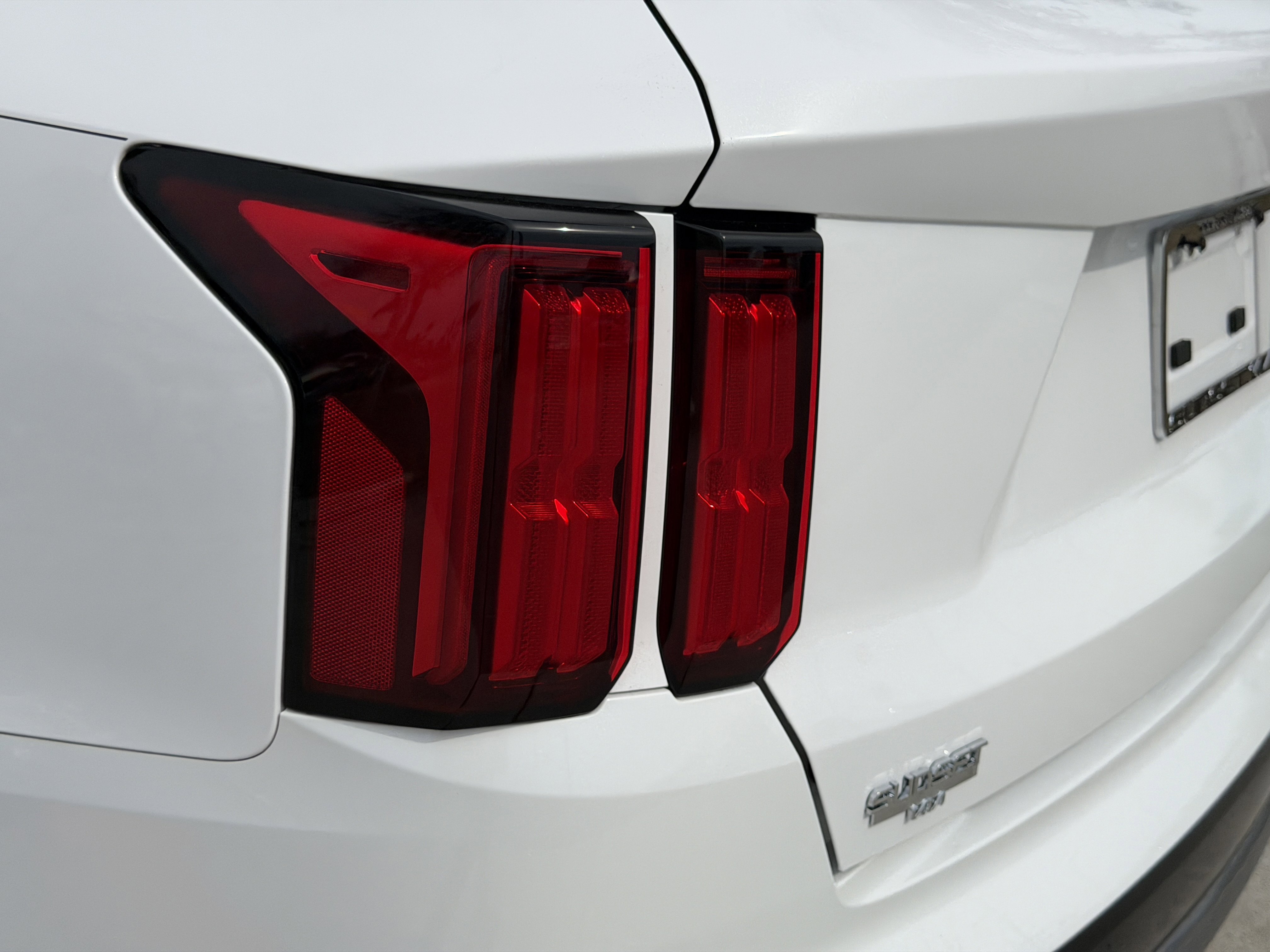 Certified 2023 Kia Sorento SX image 10