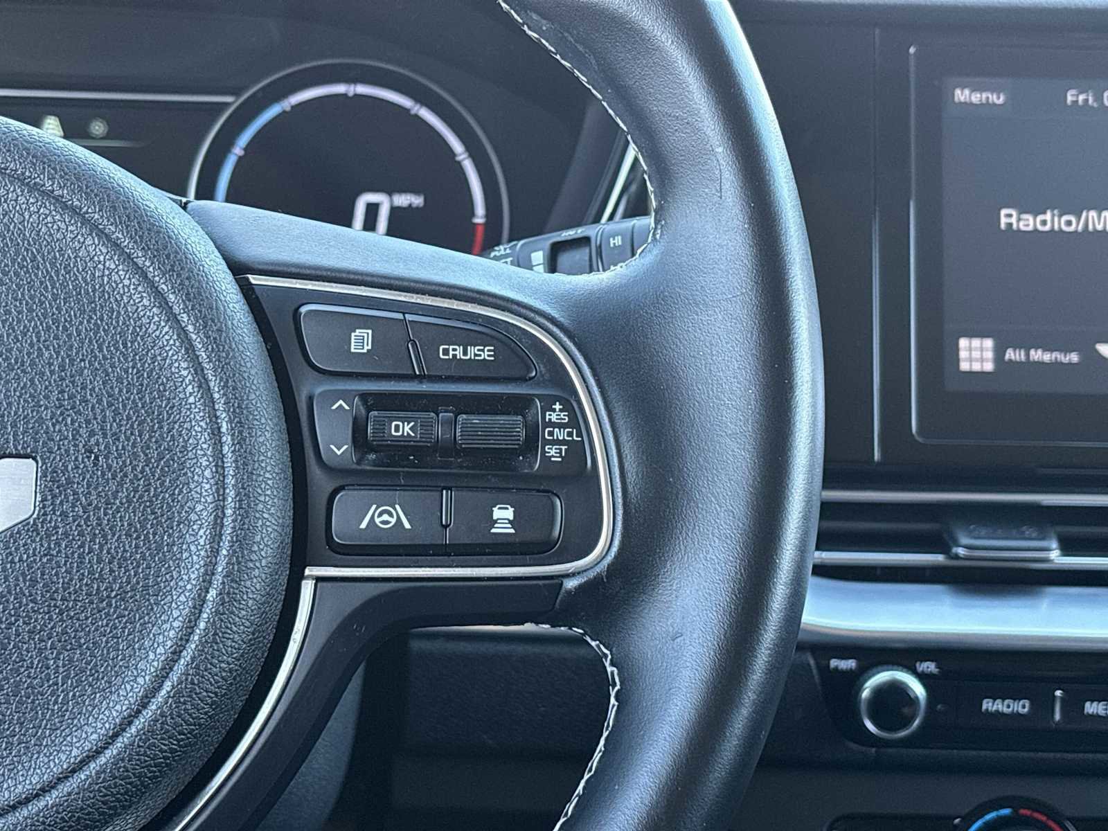 Used 2022 Kia Niro EX image 27