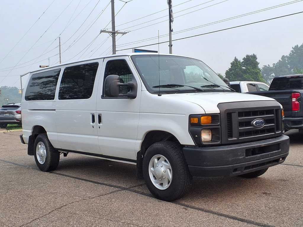 Used 2008 Ford E-250 and Econoline 250 RWD image 3