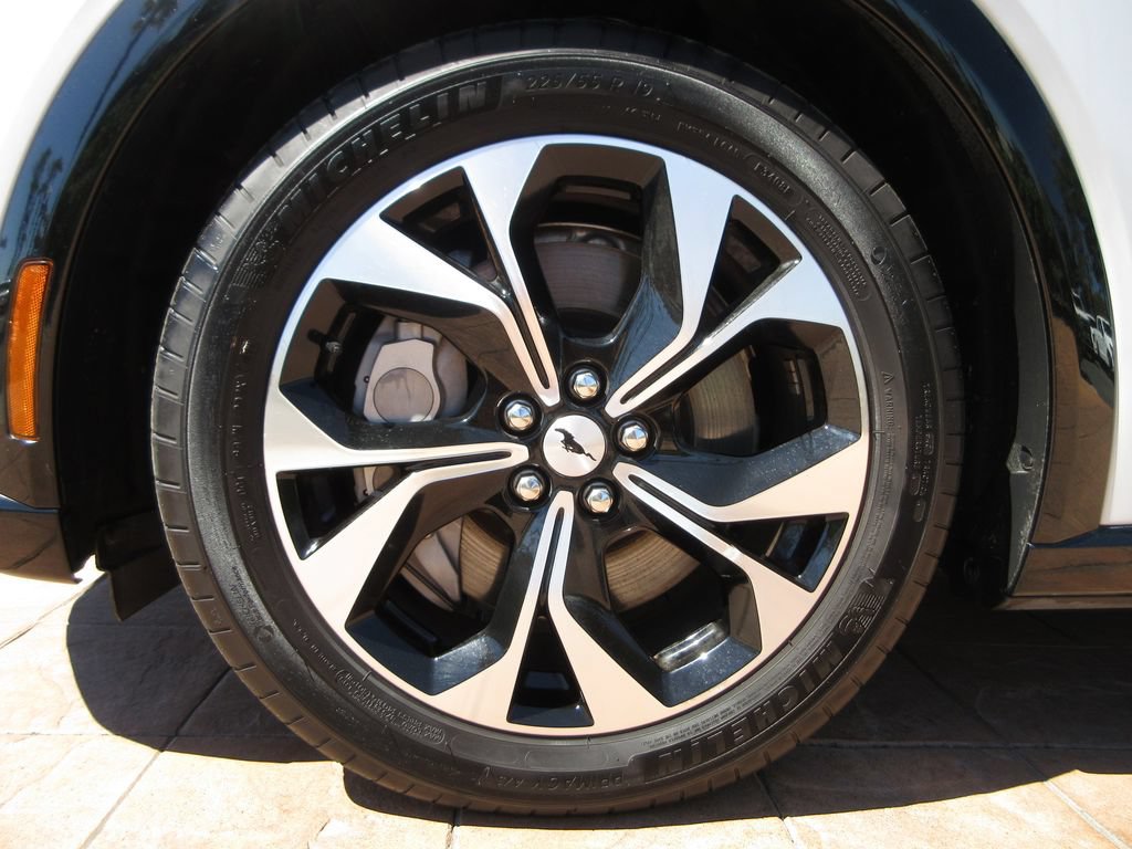 Certified 2022 Ford Mustang Mach-E Premium RWD image 9