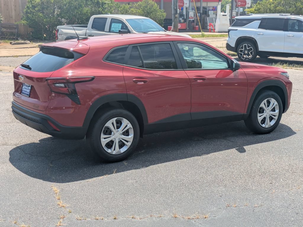 New 2026 Chevrolet Trax LS FWD image 4