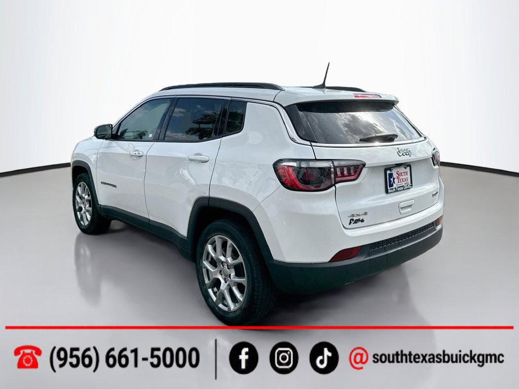 Used 2022 Jeep Compass Latitude AWD/4WD image 6