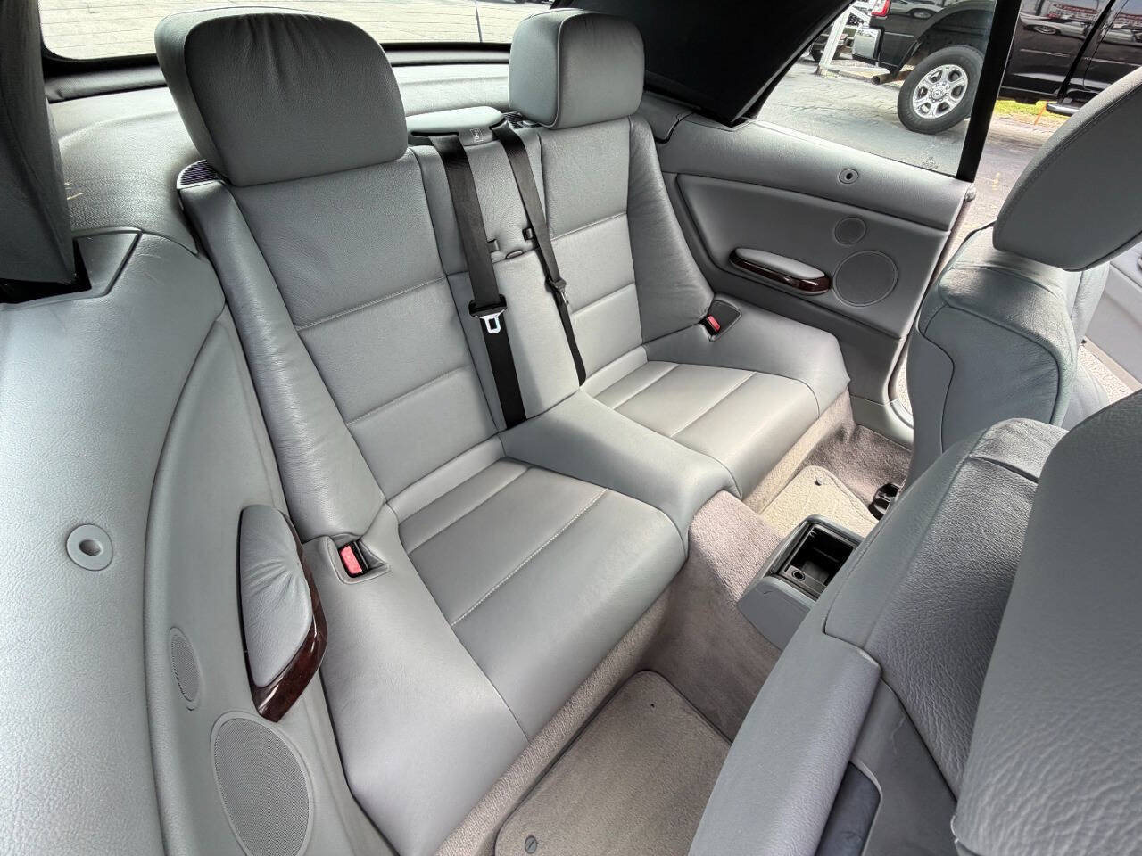Used 2004 BMW 330Ci Convertible RWD image 13