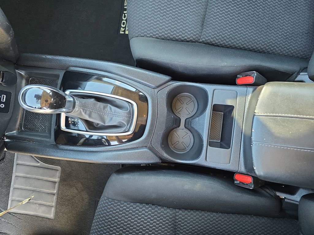 Used 2022 Nissan Rogue Sport S image 25