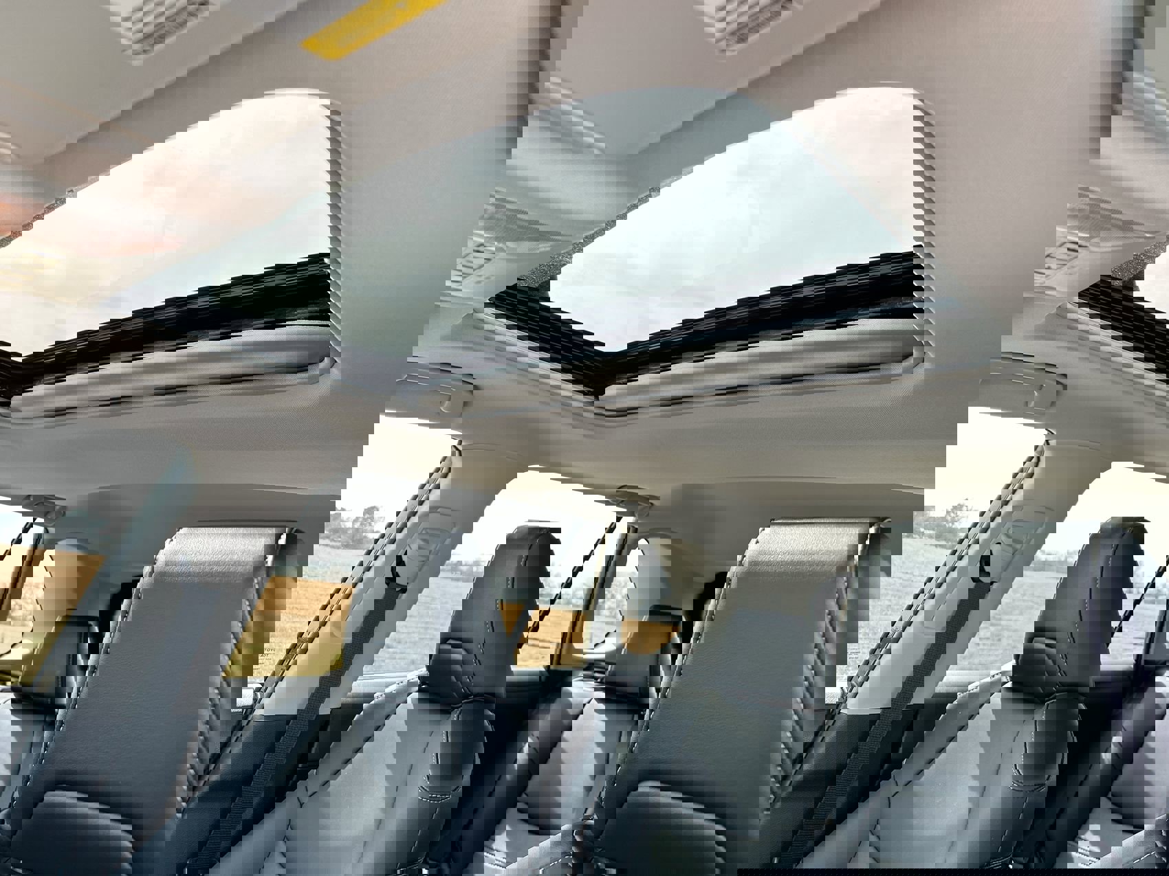 Used 2021 Toyota RAV4 XLE Premium image 21