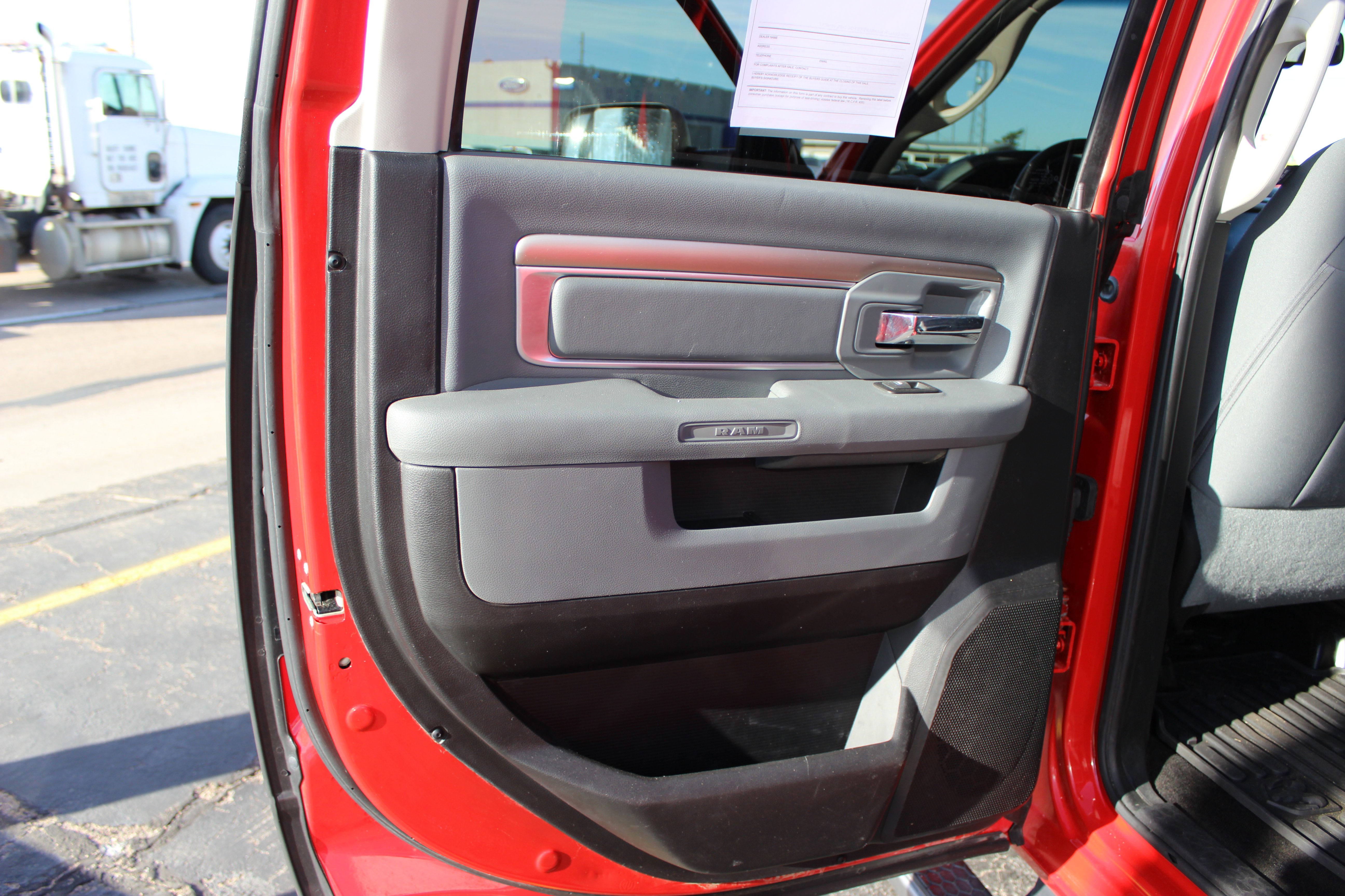 Used 2016 RAM 2500 Big Horn image 19