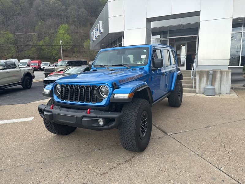Used 2024 Jeep Wrangler Unlimited Rubicon image 3