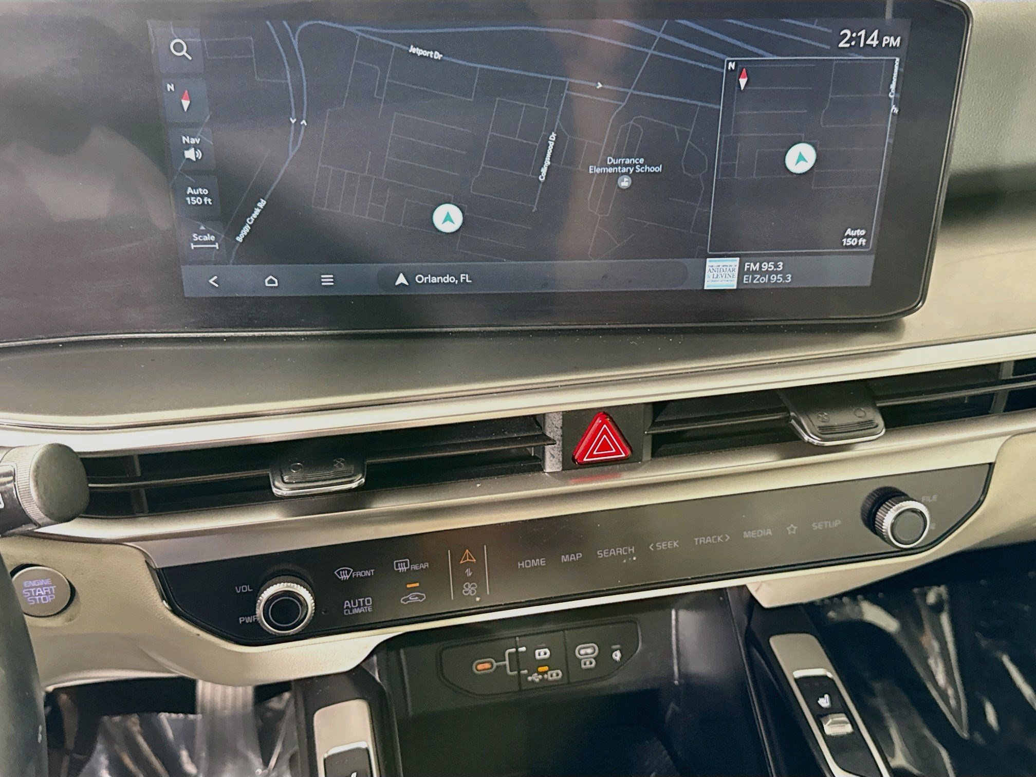 Used 2025 Kia Sorento S w/ Panoramic Sunroof Package FWD image 18