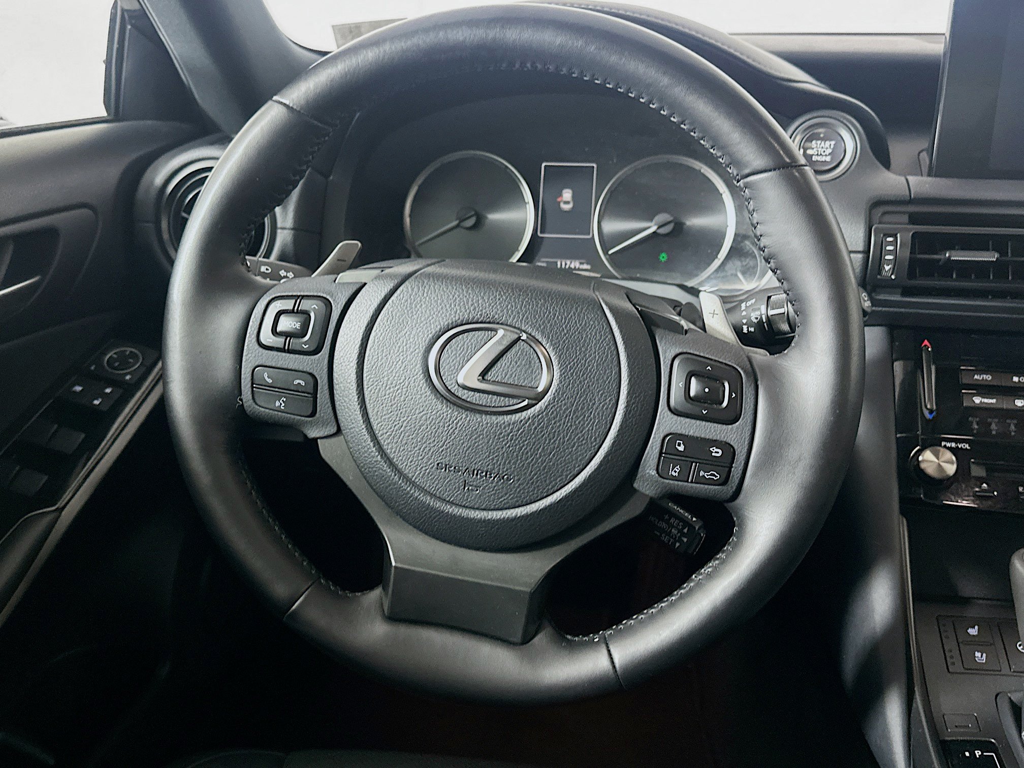Used 2024 Lexus IS 300 w/ Comfort Package RWD image 18