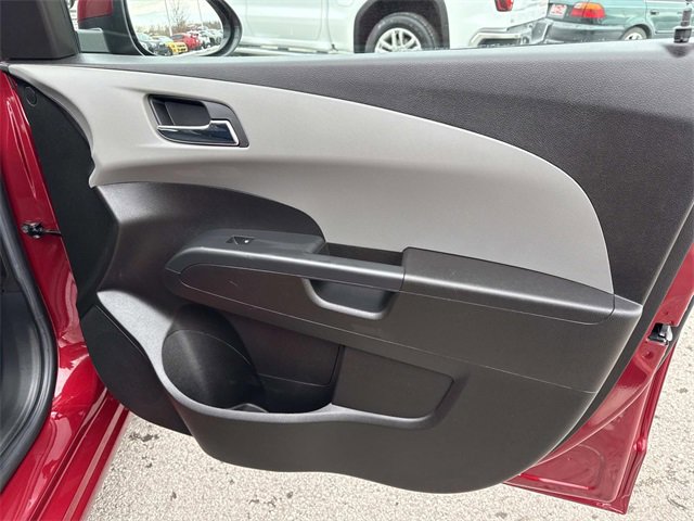 Used 2017 Chevrolet Sonic LT w/ Convenience Package image 16