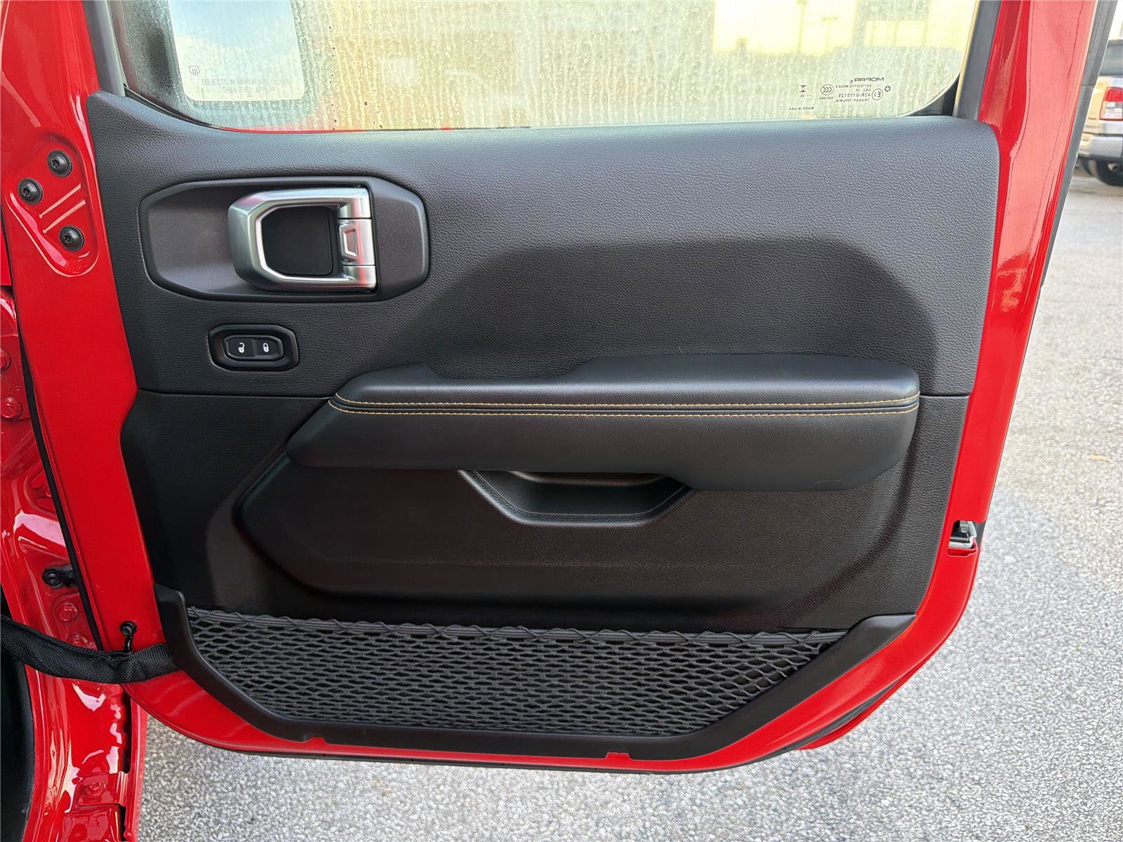 Used 2025 Jeep Wrangler Sahara w/ Safety Group image 14