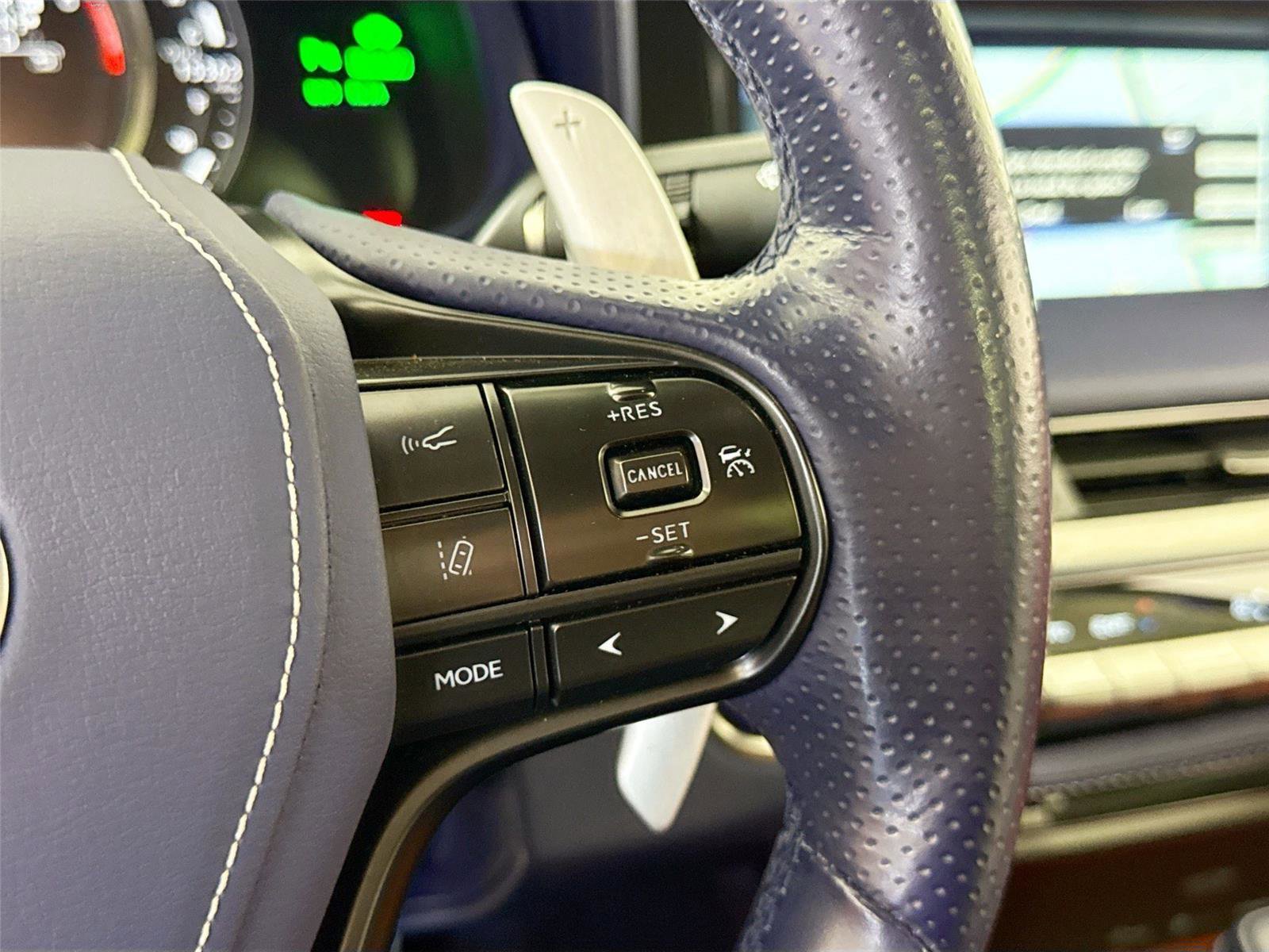 Used 2018 Lexus LC 500h w/ Touring Package image 24
