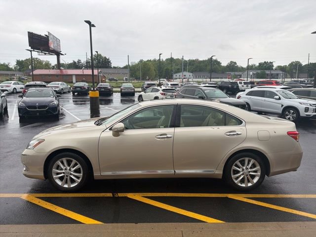 Used 2011 Lexus ES 350 image 3