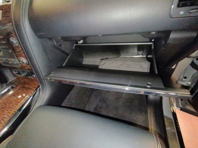 Used 2017 Nissan Armada Platinum w/ Captain Seat Package image 43