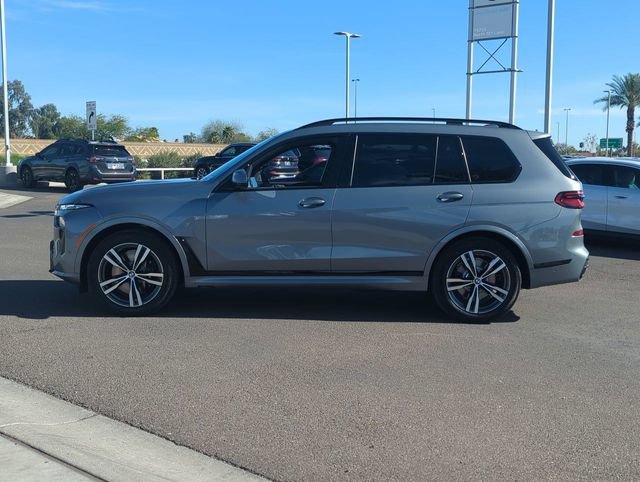 Used 2026 BMW X7 xDrive40i w/ M Sport Package AWD/4WD image 9