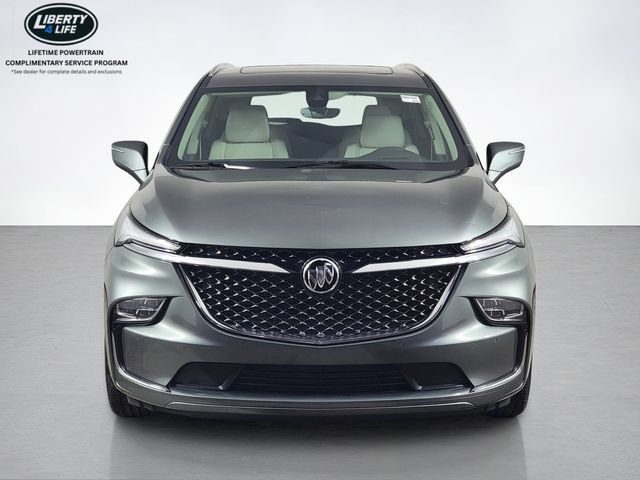 Used 2023 Buick Enclave Avenir w/ Avenir Technology Package AWD/4WD image 8