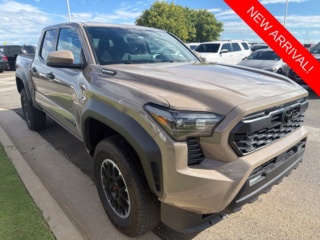Used 2026 Toyota Tacoma TRD Off-Road w/ TRD Off Road Upgrade Package AWD/4WD image 3