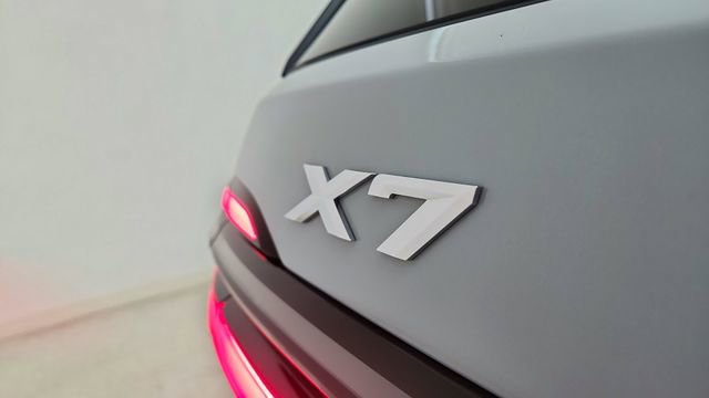 Used 2026 BMW X7 xDrive40i image 18