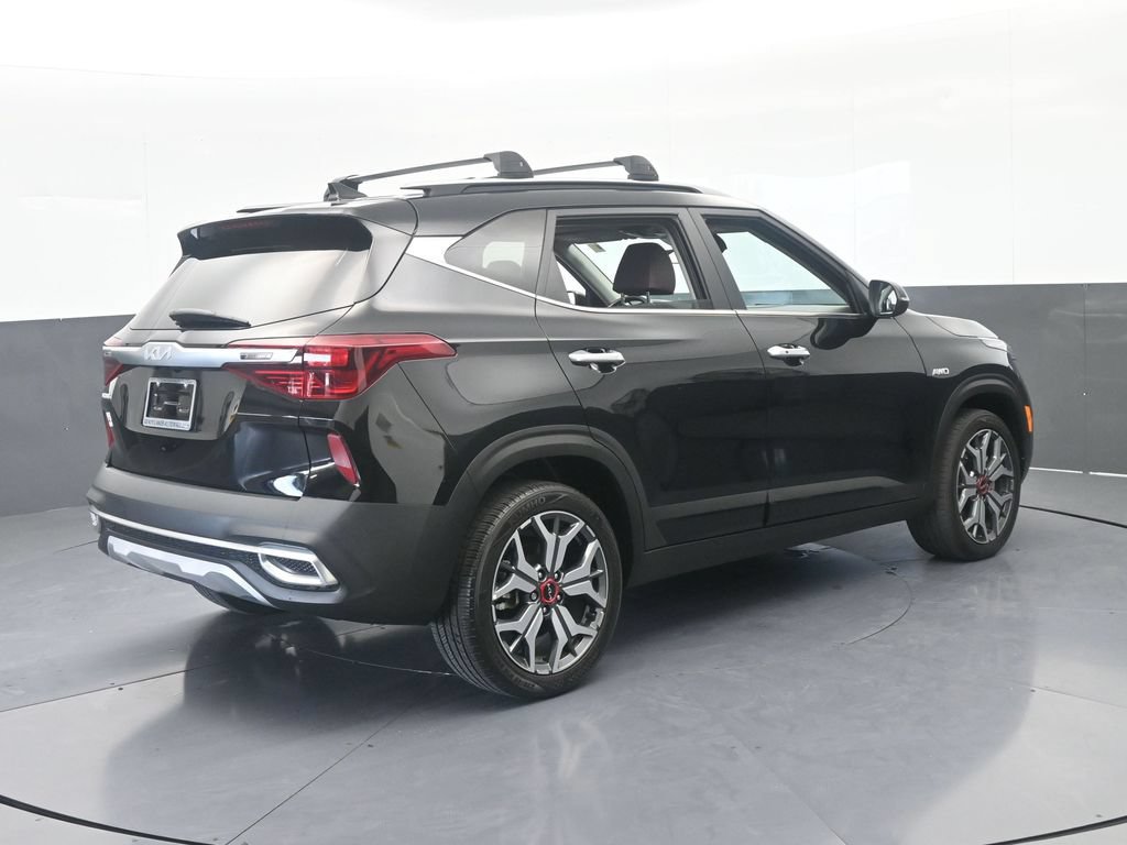 Used 2023 Kia Seltos SX w/ SX Sunroof Package AWD/4WD image 6
