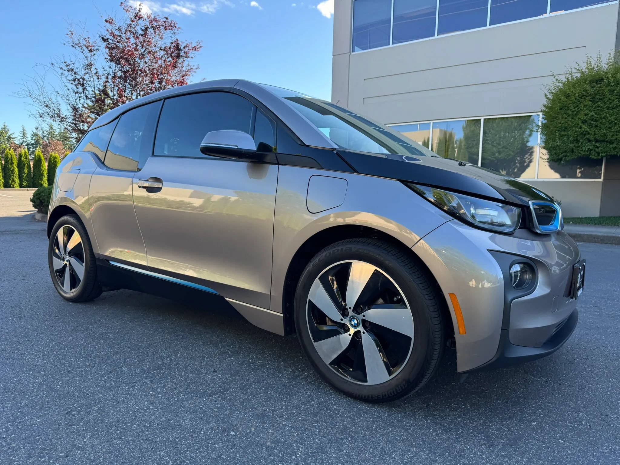 Used 2014 BMW i3 w/ Range Extender