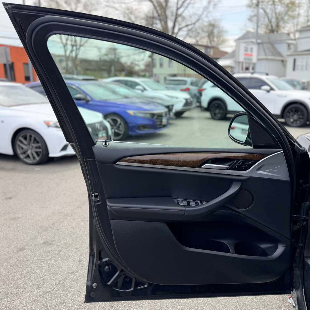 Used 2020 BMW X3 xDrive30i w/ Premium Package AWD/4WD image 17