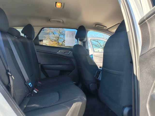 Certified 2023 Kia Sportage LX image 30