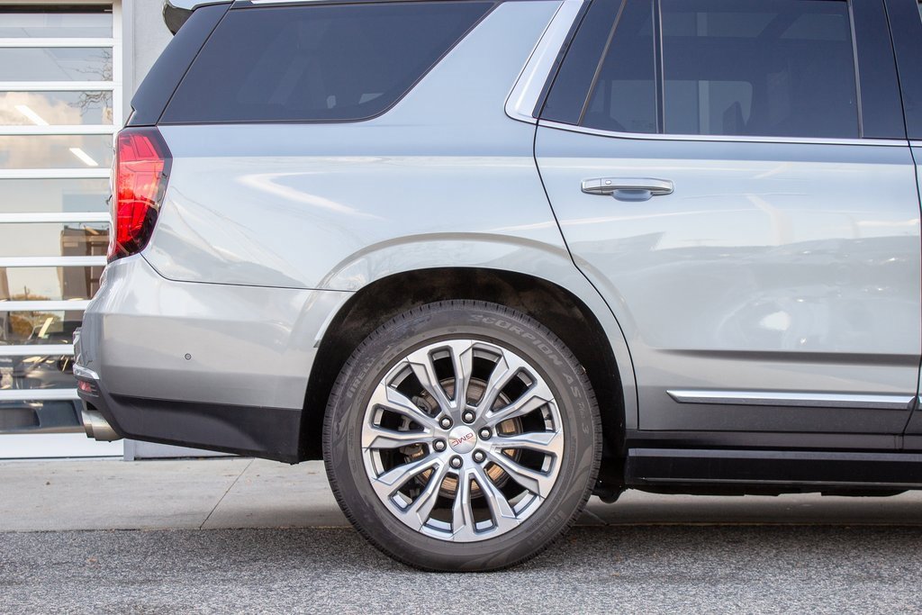 Used 2023 GMC Yukon Denali w/ Denali Reserve Package image 6