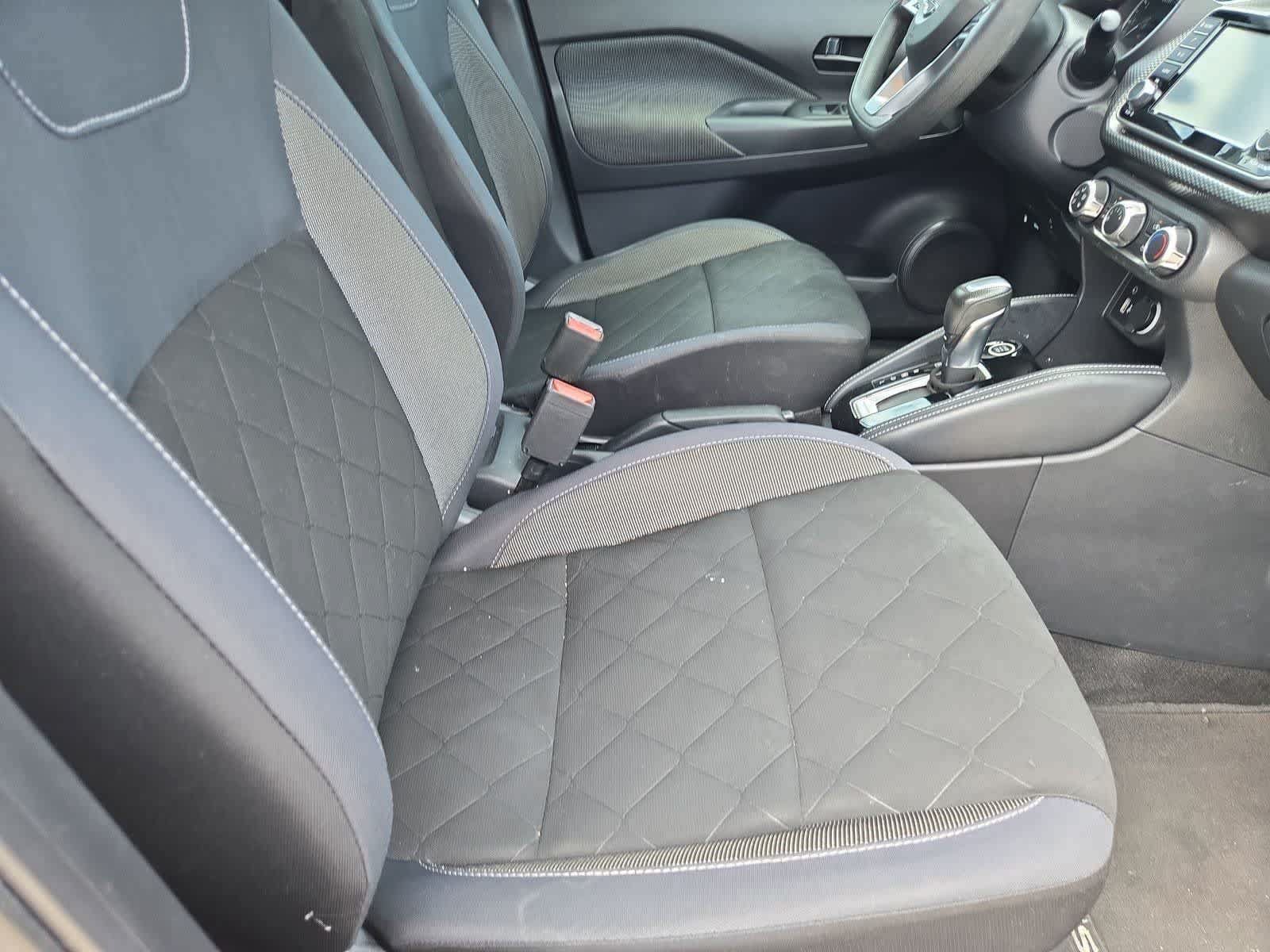 Used 2019 Nissan Kicks S FWD image 19