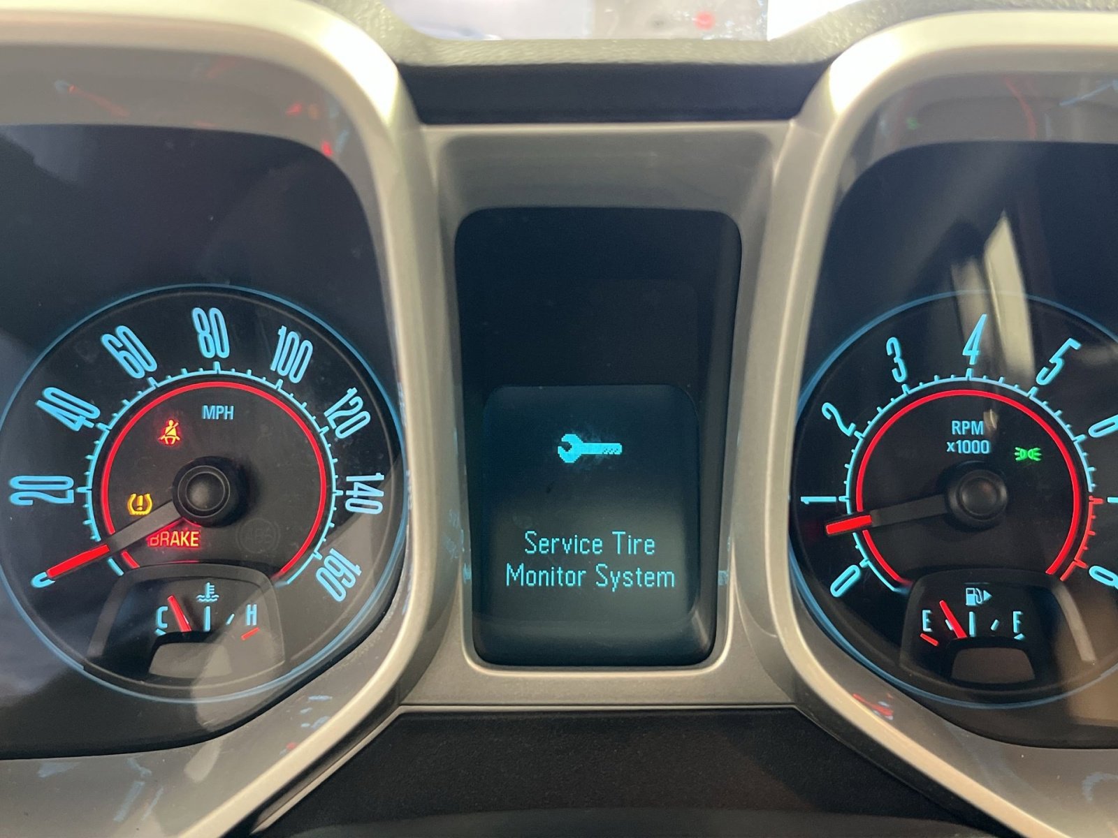 Used 2011 Chevrolet Camaro LS image 17