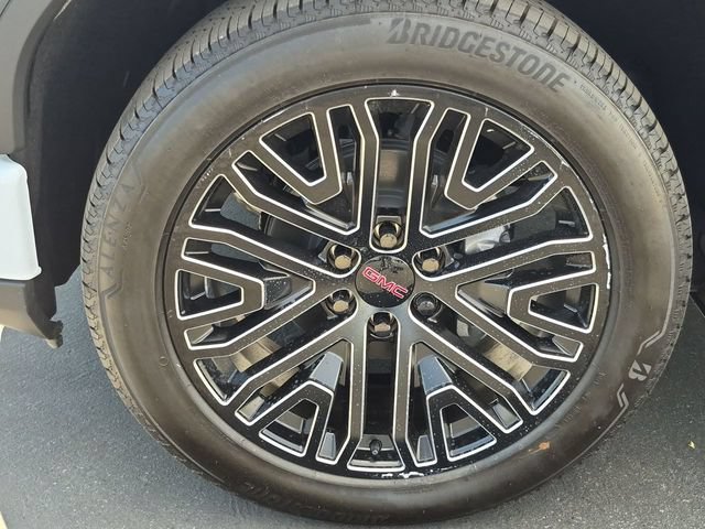 New 2026 GMC Sierra 1500 Denali w/ LPO, Black Badging Package AWD/4WD image 35