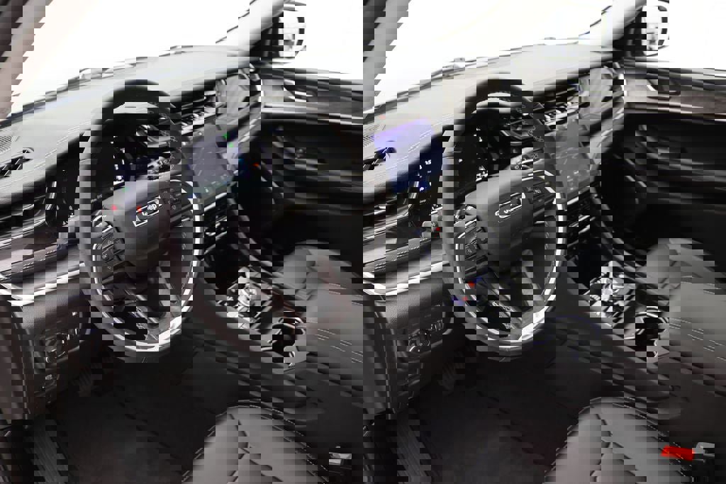 Used 2024 Jeep Grand Cherokee Limited 4xe image 14