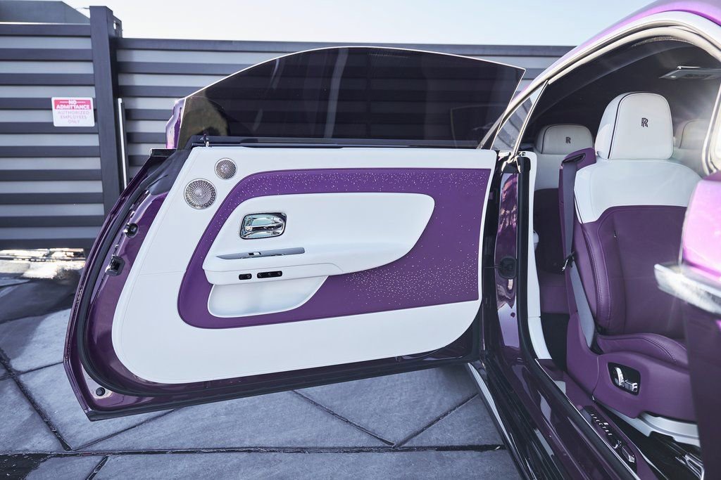 Used 2024 Rolls-Royce Spectre w/ Spectre Launch Package image 14