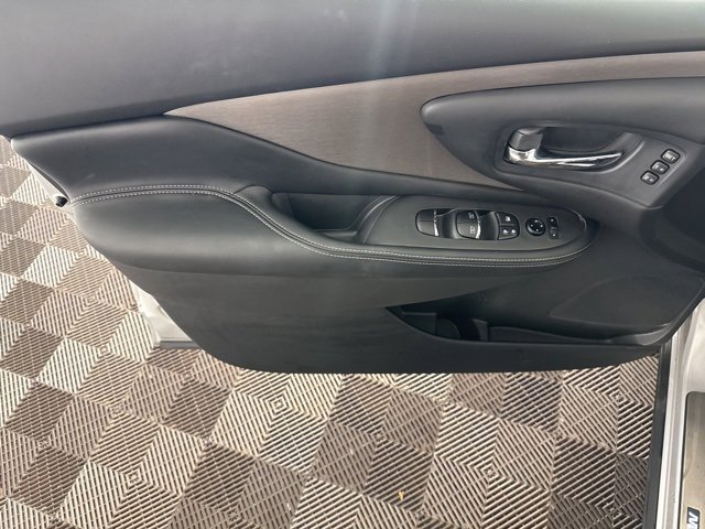 Used 2024 Nissan Murano SL image 18