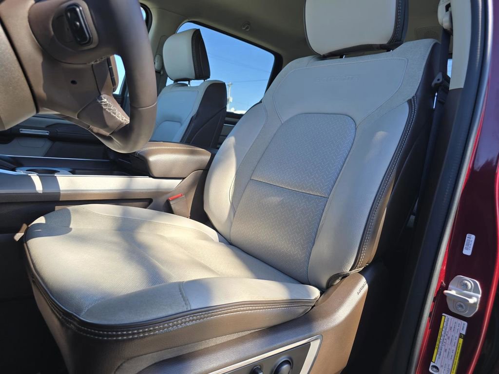 Used 2025 RAM 1500 Laramie image 23