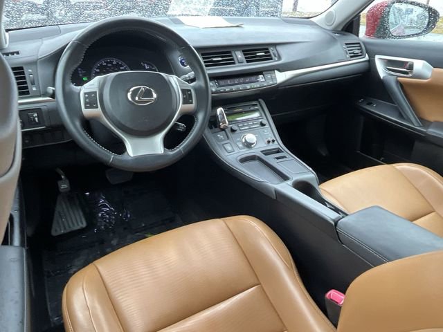 Used 2011 Lexus CT 200h image 27