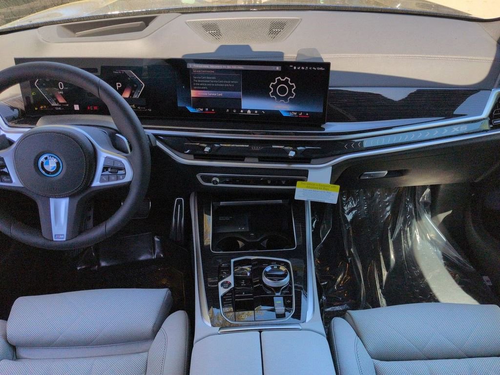 New 2026 BMW X5 xDrive50e w/ Executive Package image 15