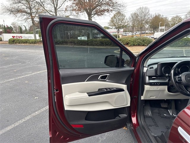 Used 2024 Kia Carnival LX image 23