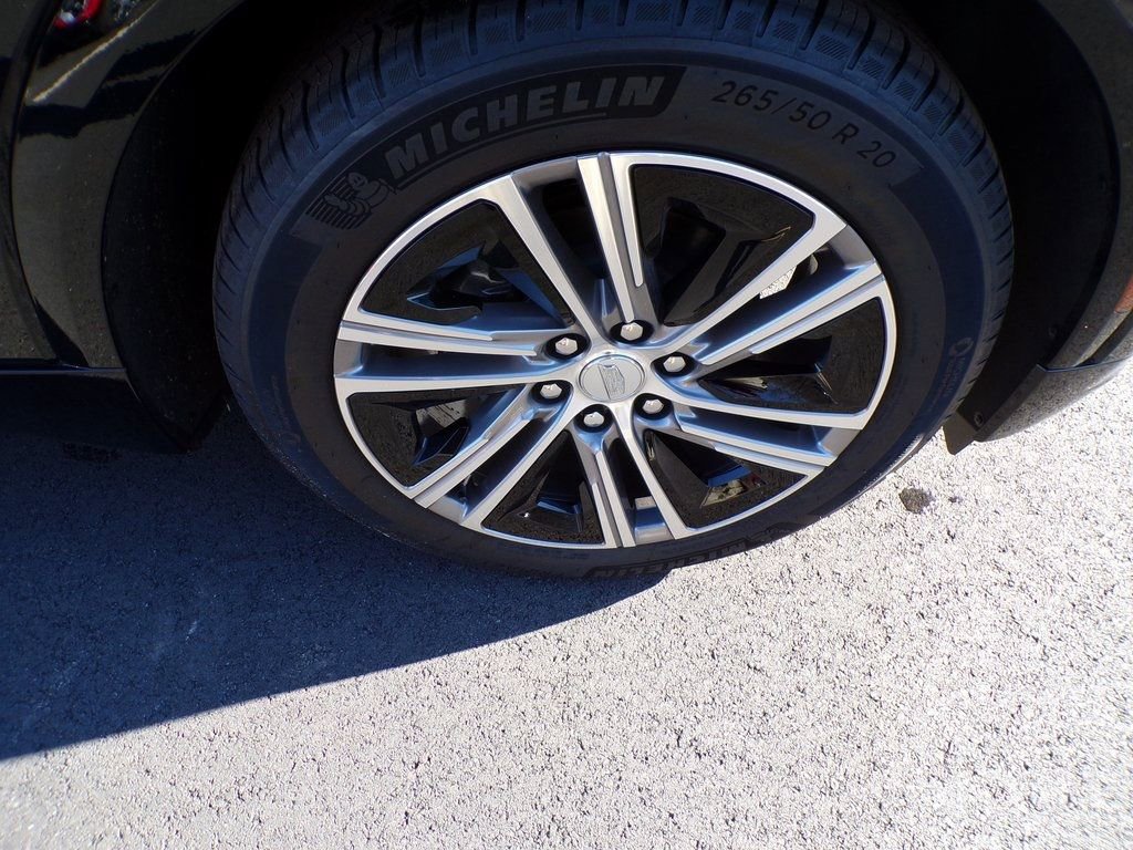 New 2025 Cadillac Lyriq Luxury image 4