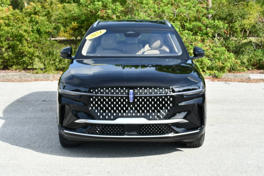 Used 2024 Lincoln Nautilus Reserve w/ Equipment Group 203A AWD/4WD image 36