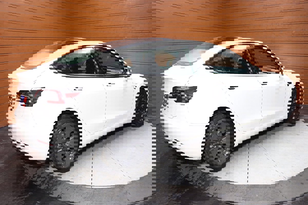 Used 2023 Tesla Model 3 Standard Range RWD image 18